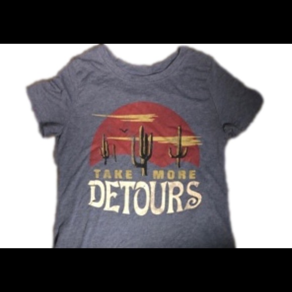 Zoe + Liv super soft t-shirt size Small - Picture 4 of 4